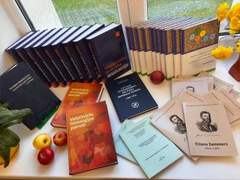 Bibliotēku sadarbības rezultātā iegūtās grāmatas gaida lasītājus Bibliotēku sadarbības rezultātā iegūtās grāmatas gaida lasītājus