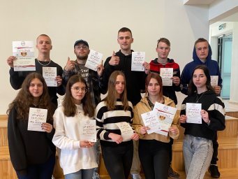 Lepojamies ar saviem jauniešiem! Lepojamies ar saviem jauniešiem!