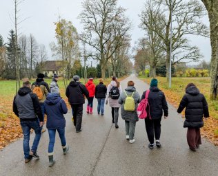 Pārgājiens “Pretī zelta rudenim” Pārgājiens “Pretī zelta rudenim”