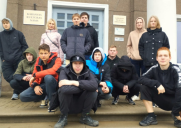 1.kursu lauksaimniecības mehanizācijas tehniķu un komercdarbinieku jauniešu pārgājiens uz Kārsavu 1.kursu lauksaimniecības mehanizācijas tehniķu un komercdarbinieku jauniešu pārgājiens uz Kārsavu