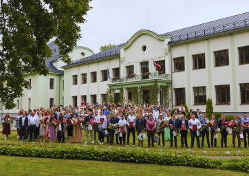 LBTU Malnavas koledžas vasaras izlaidums 2025 – jauns sākums ceļā uz panākumiem! LBTU Malnavas koledžas vasaras izlaidums 2025 – jauns sākums ceļā uz panākumiem!